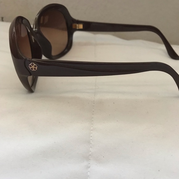 Trina Turk vintage Sunglasses - Picture 3 of 3
